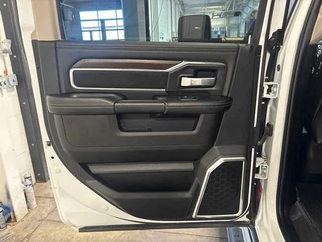 Used 2023  Ram Laramie image 35