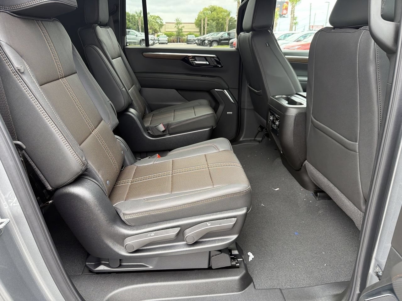 2026 Chevrolet Suburban High Country - Photo 26