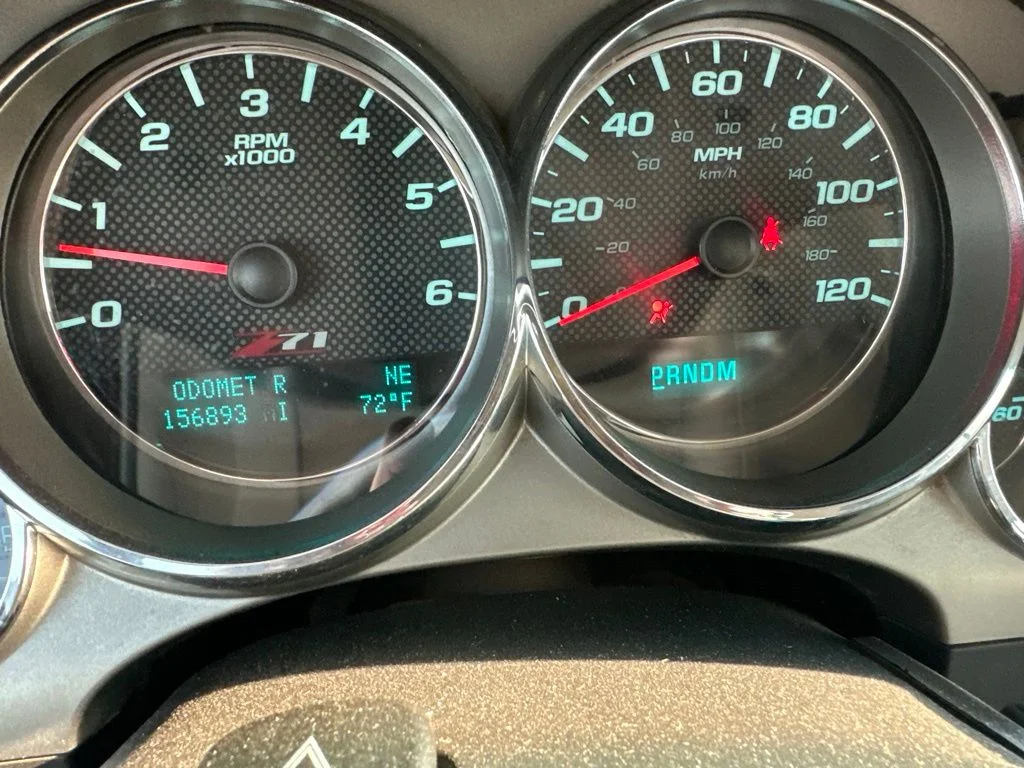 Used 2011 Red Chevrolet LT image 12
