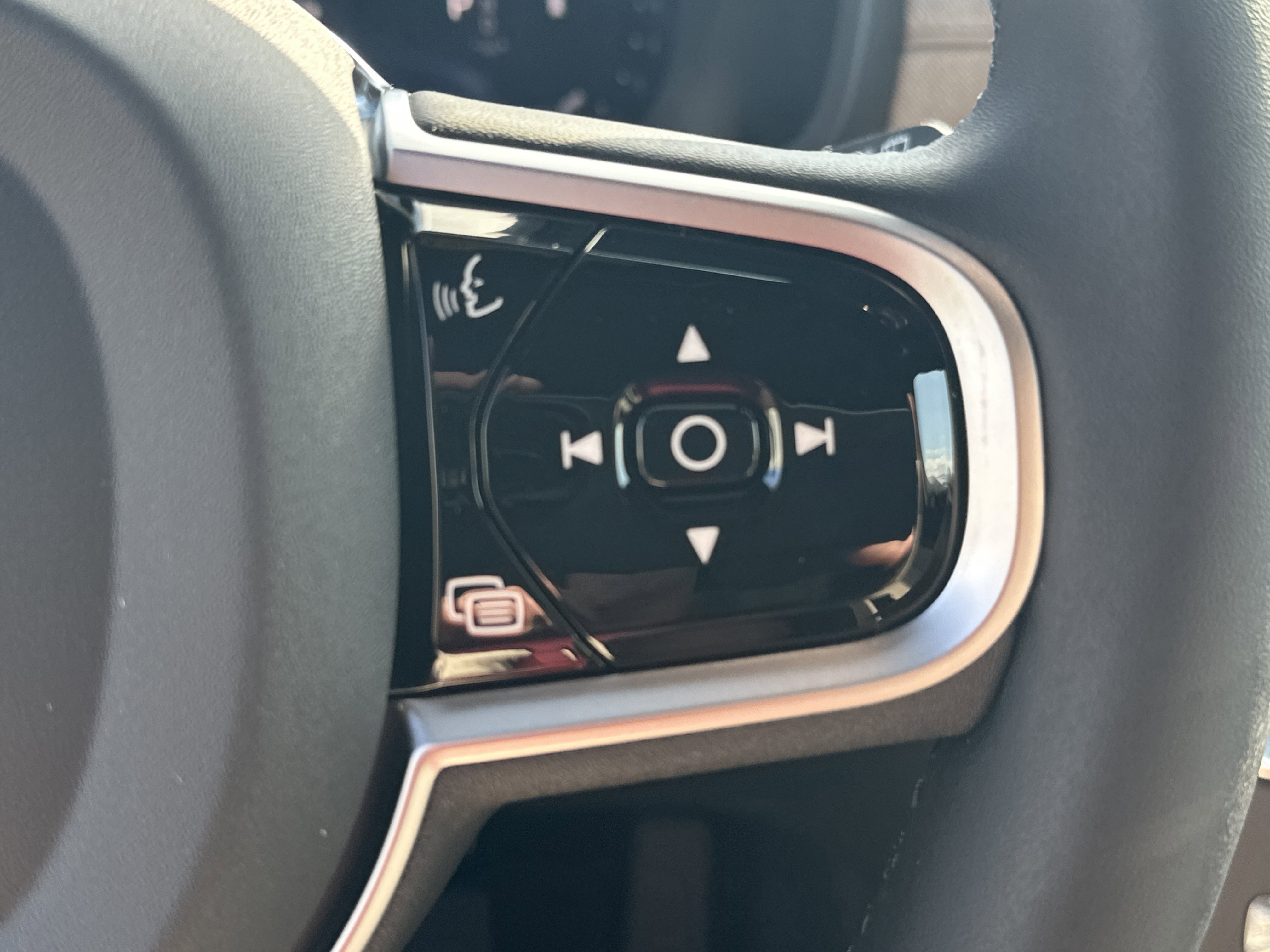 2026 Volvo XC90 Plus - Photo 20