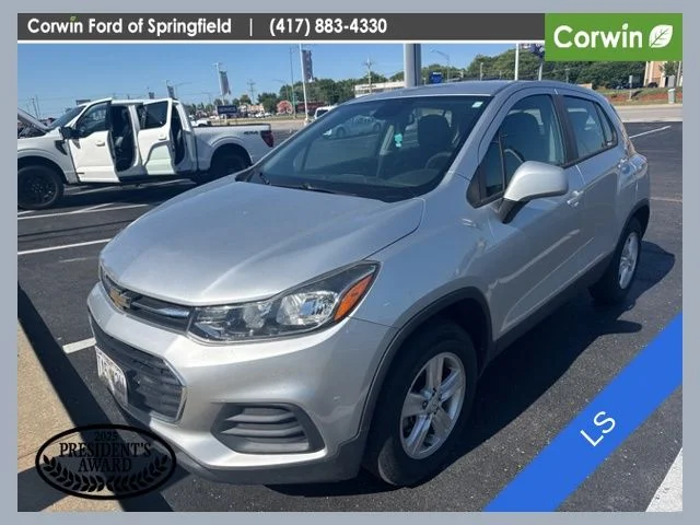 2018 Chevrolet Trax LS AWD's photo