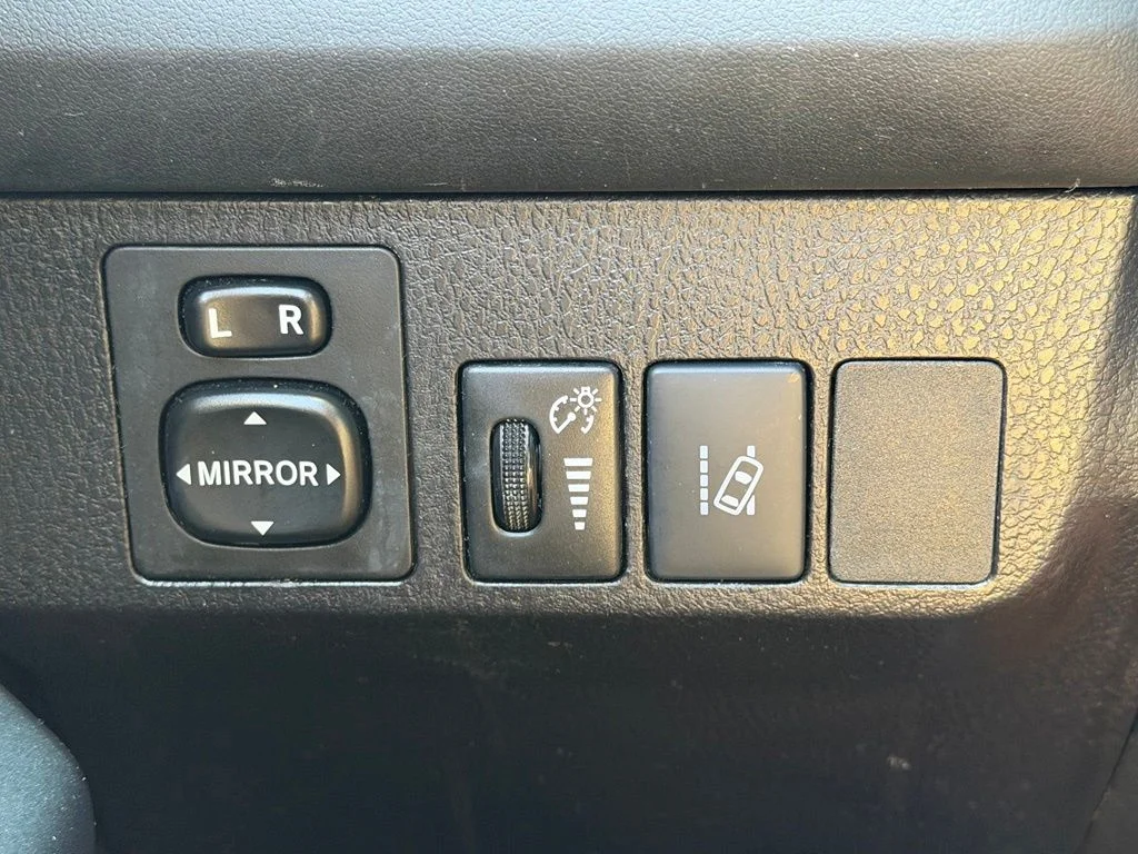 Used 2018 Red Toyota LE image 24