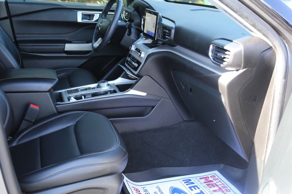 Used 2024 Gray Ford XLT image 22