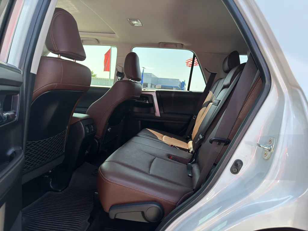 Used 2024 Wind Chill Pearl Toyota Limited image 6