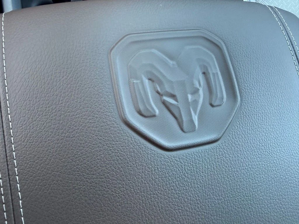 New 2026 Molten Red Pearl-Coat Exterior Paint RAM Laramie image 18