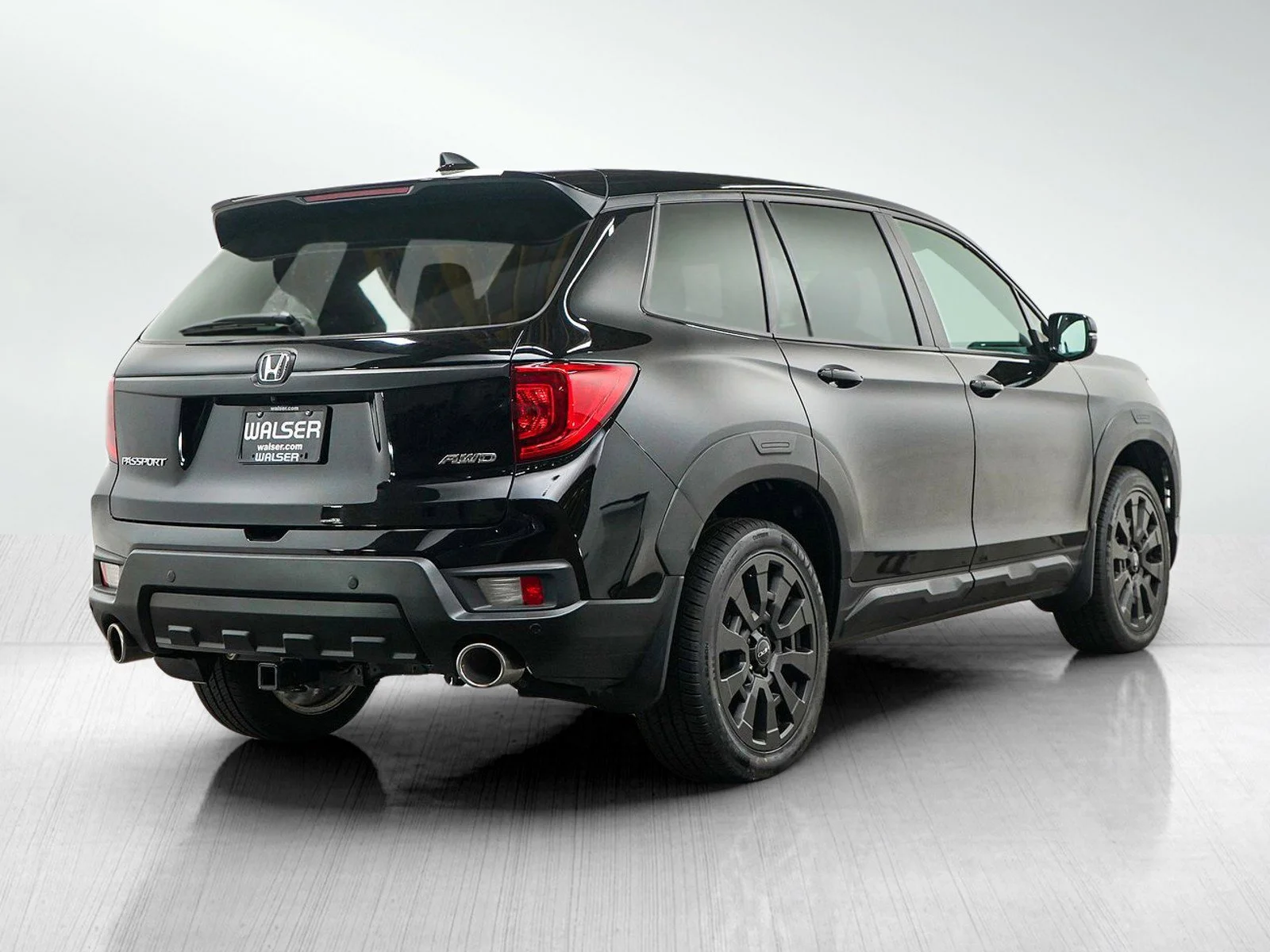Used 2023 Black Honda EX-L AWD image 5