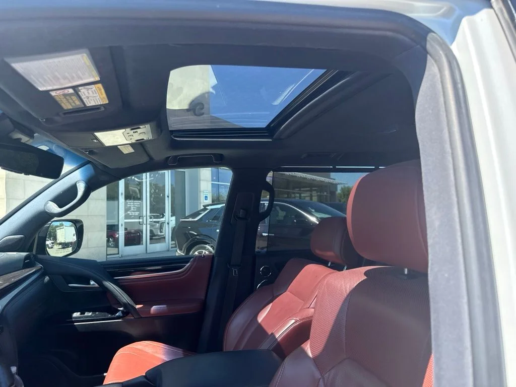 Used 2020 White Lexus 570 image 6