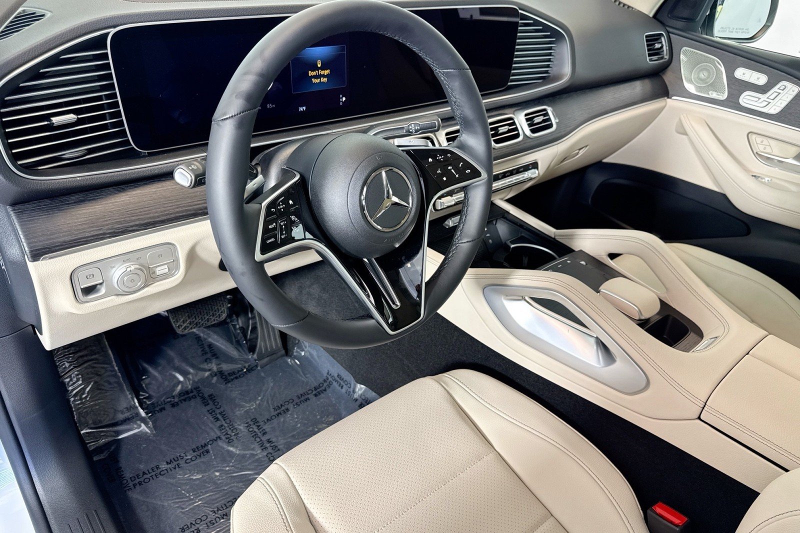 New 2026 Polar White Mercedes-Benz GLE 450 4MATIC® SUV image 9