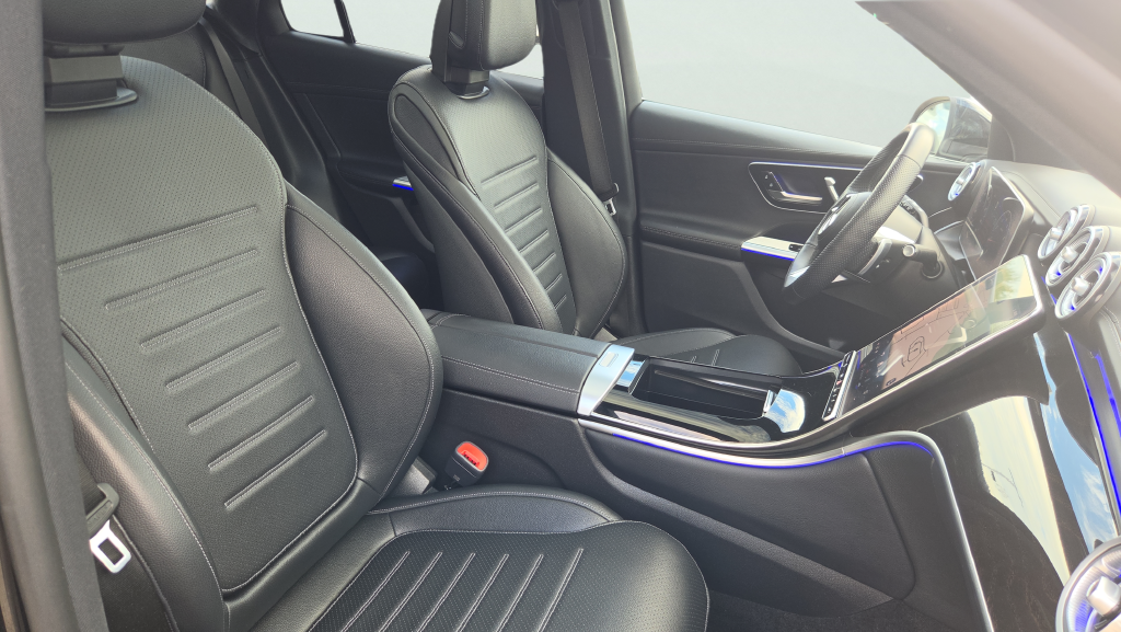 Used 2023 Black Mercedes-Benz GLC 300 image 22