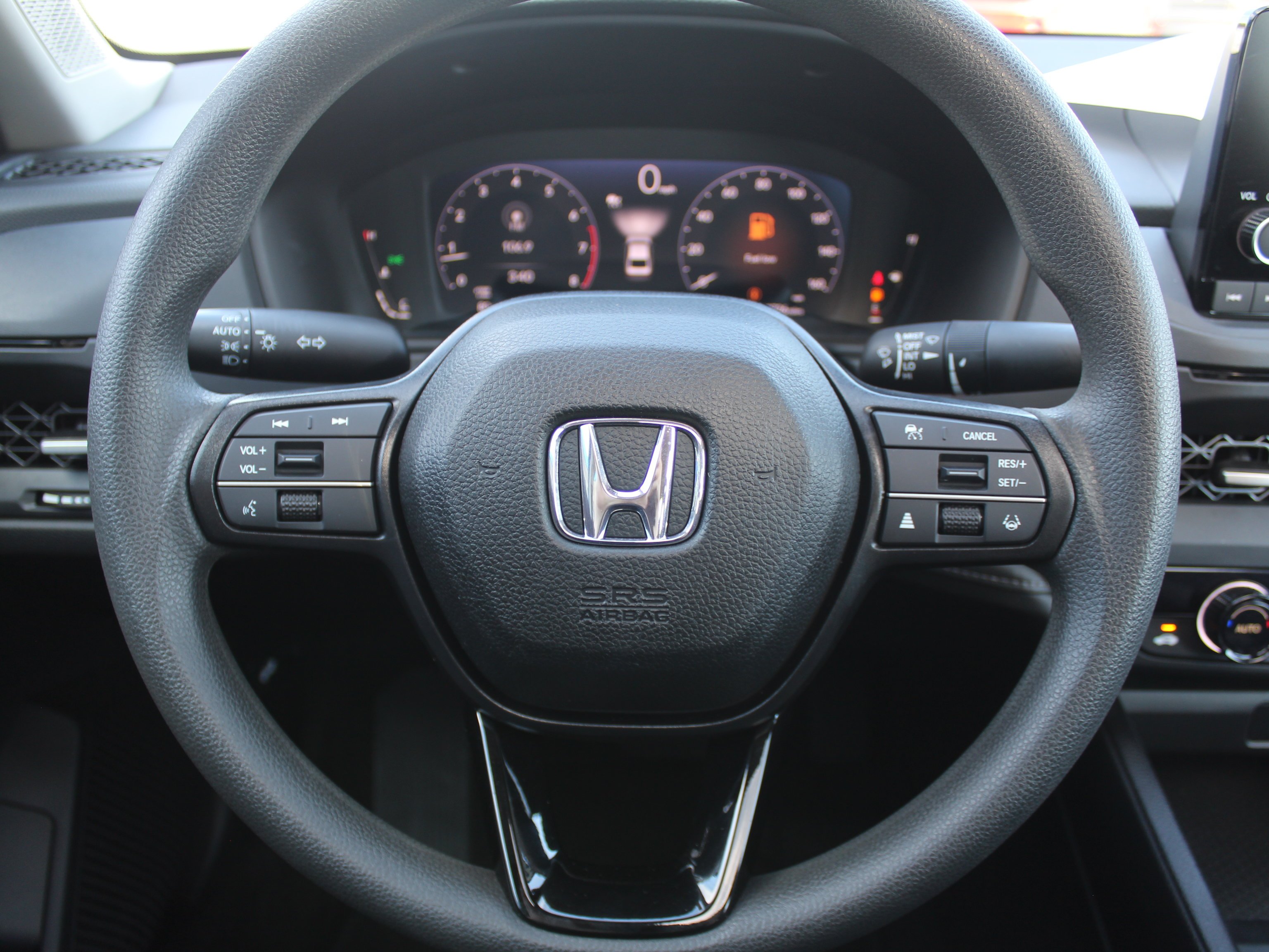 Used 2025 Blue Honda SE image 13