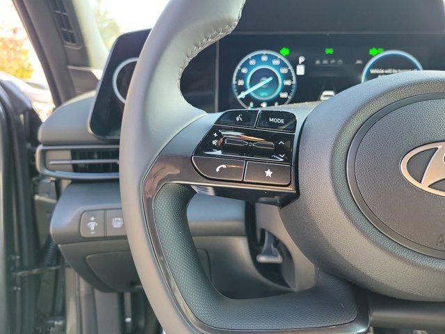 2025 Hyundai Elantra Blue - Photo 23