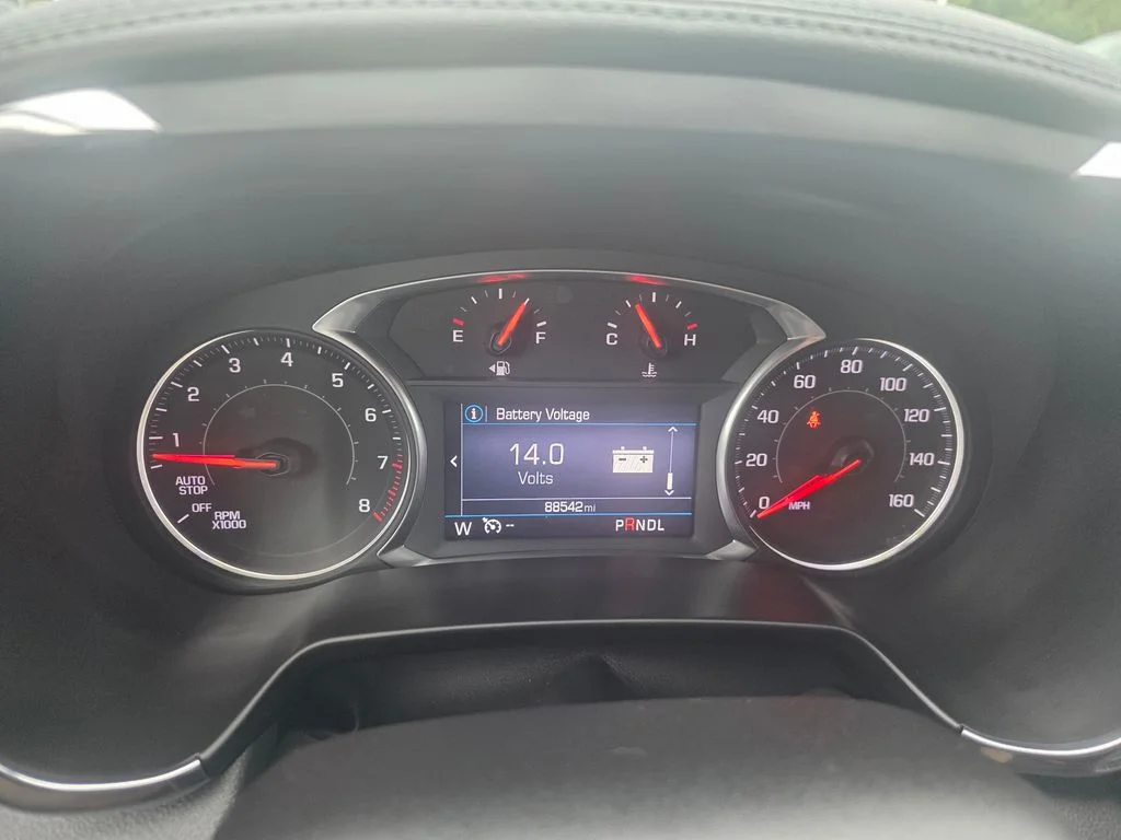 Used 2019 Kinetic Blue Metallic Chevrolet Base image 19