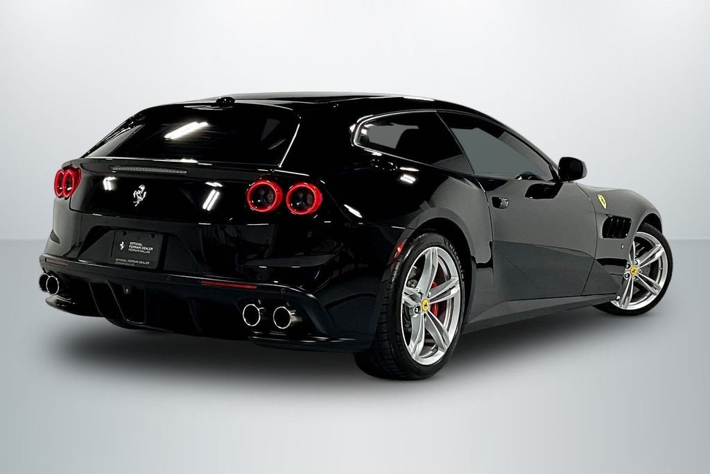Used 2018 Black Ferrari V12 image 7