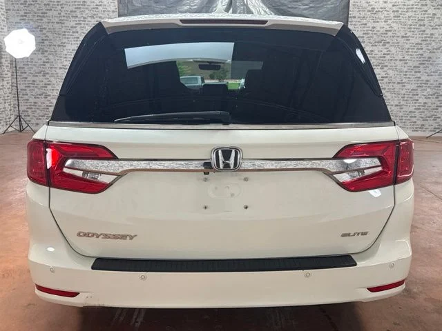 Used 2018 White Honda Elite image 6
