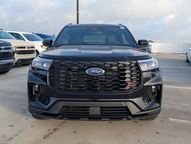New 2026 Agate Black Metallic Ford ST image 3