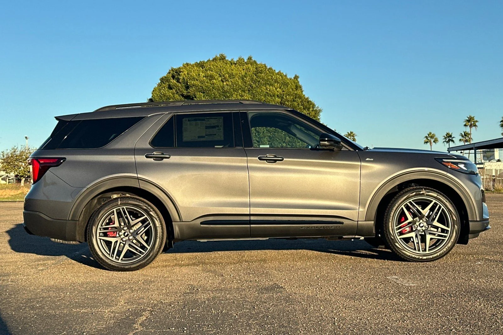 New 2026 Carbonized Gray Metallic Ford ST-Line image 3