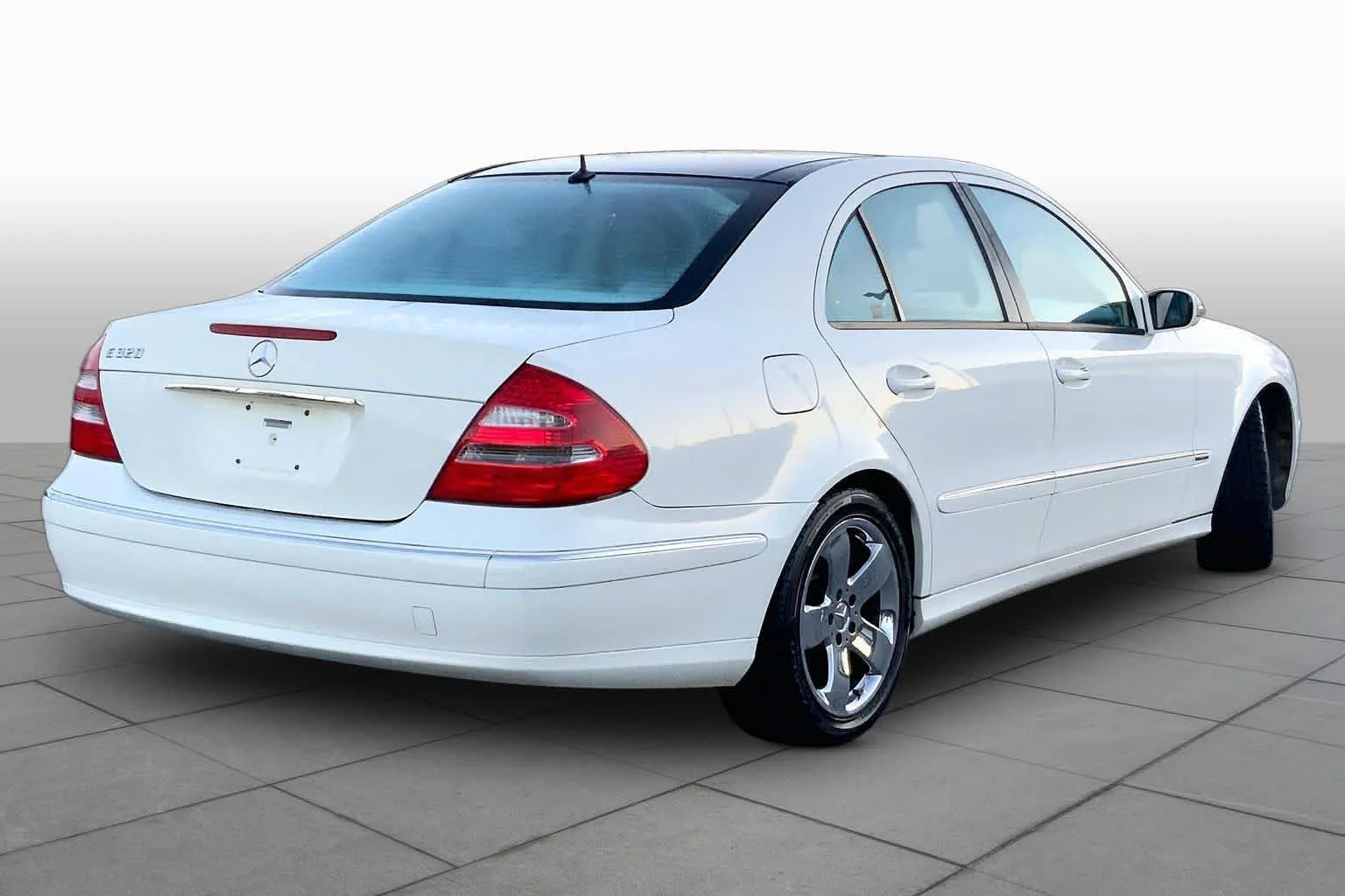 Used 2004  Mercedes-Benz 3.2L image 10