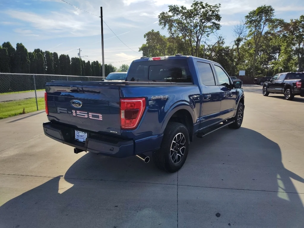 Used 2022 Atlas Blue Metallic Ford XLT image 4
