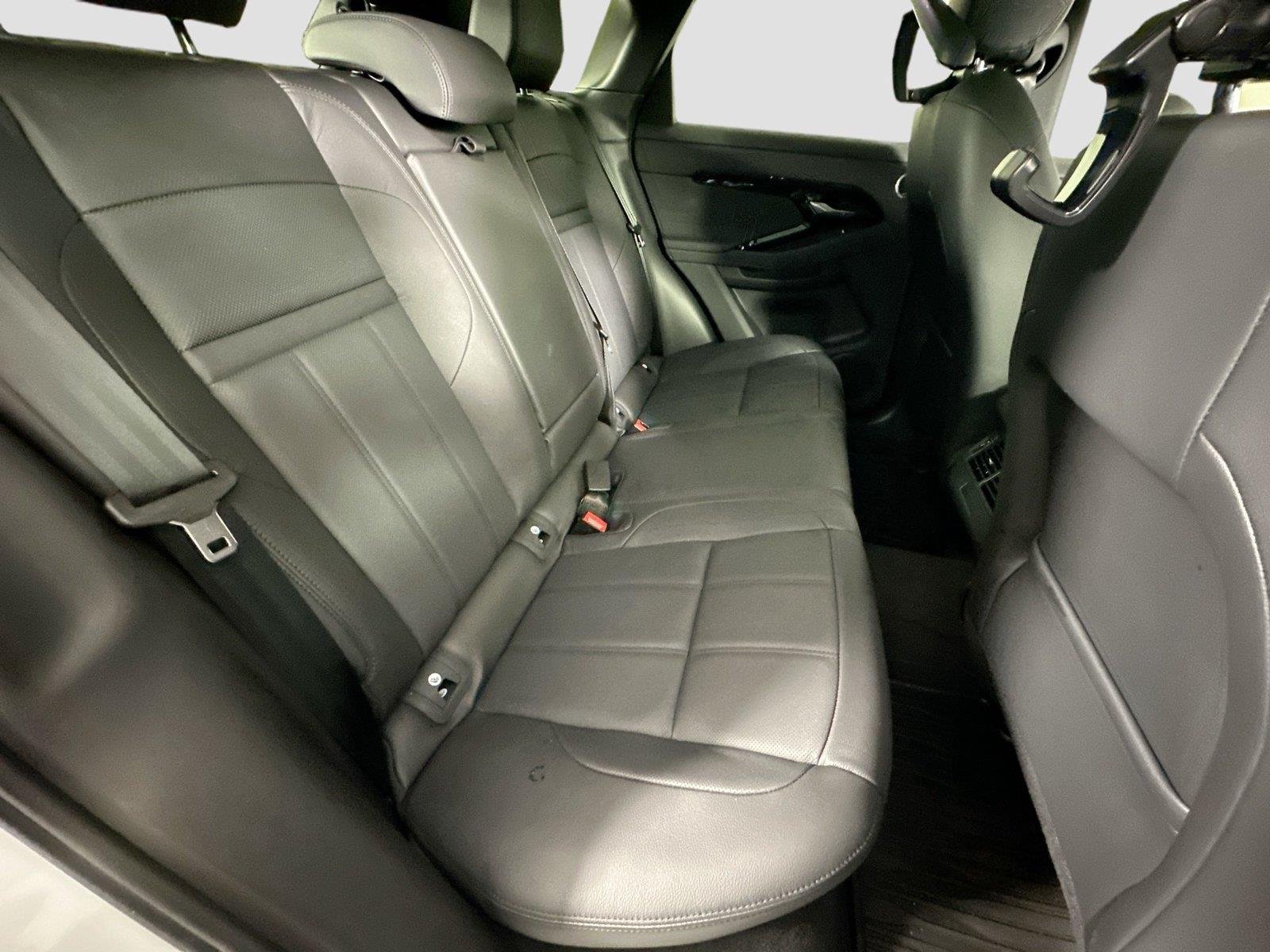 Certified Used 2026 Fuji White Land Rover Dynamic SE image 27