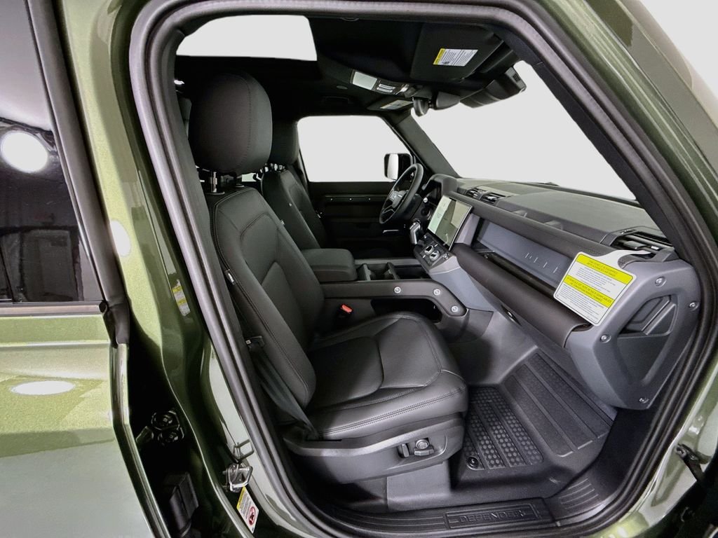 New 2026 Woolstone Green Land Rover S image 20