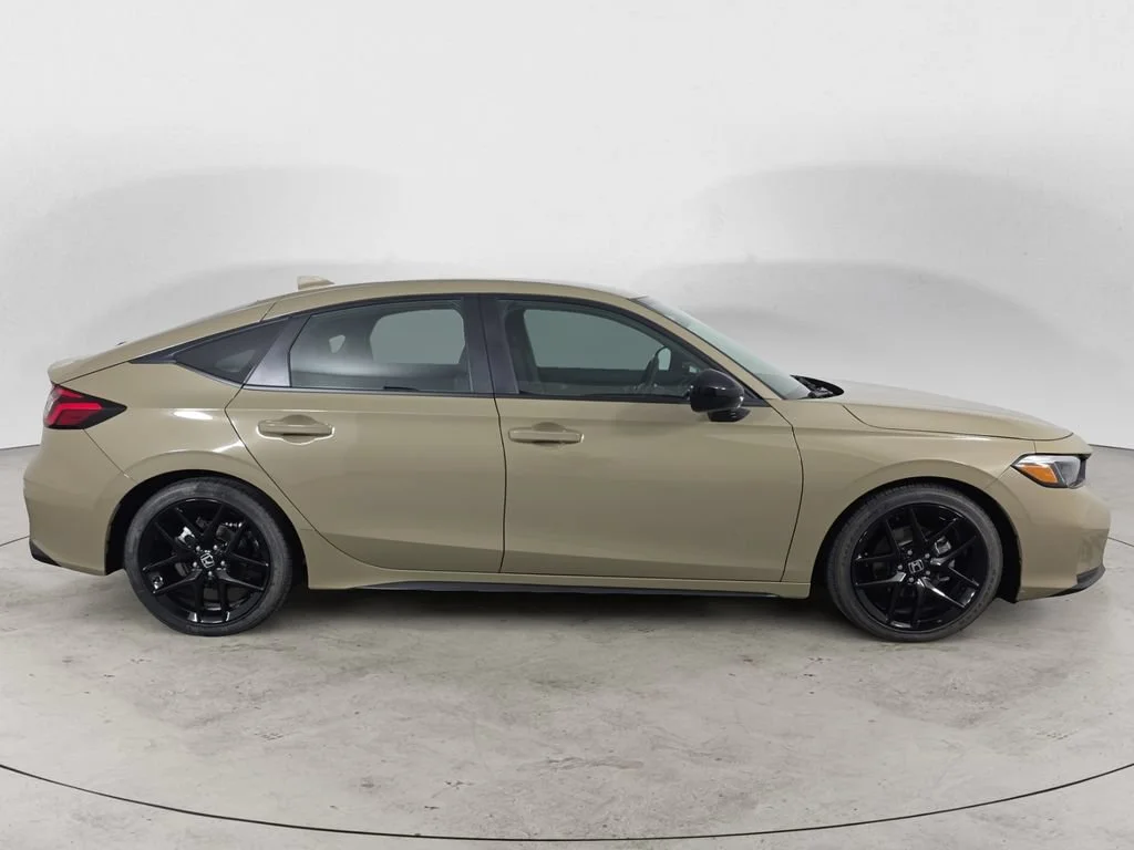 2025 Honda Civic Hatchback Sport - Photo 33