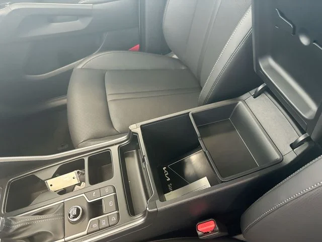 New 2026 Glacial White Pearl Kia S image 24