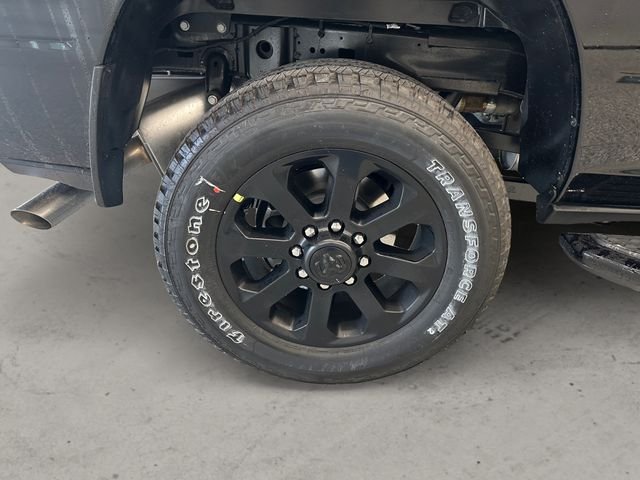 New 2026 Diamond Black Crystal Pearl-Coat Exterior Paint RAM Laramie image 14