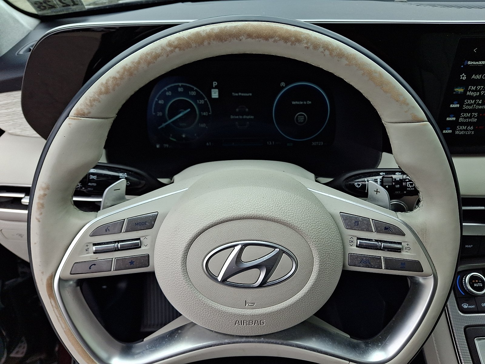 Used 2024 Sierra Burgundy - W7B Hyundai Calligraphy image 22