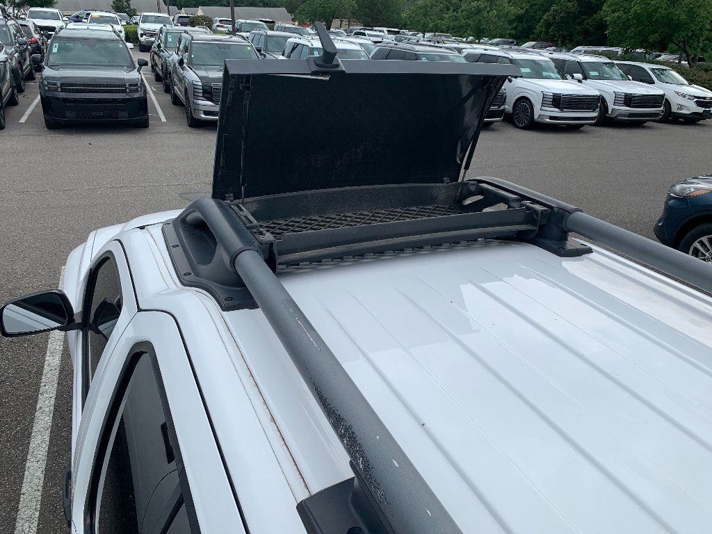Used 2007 Avalanche Nissan S image 31