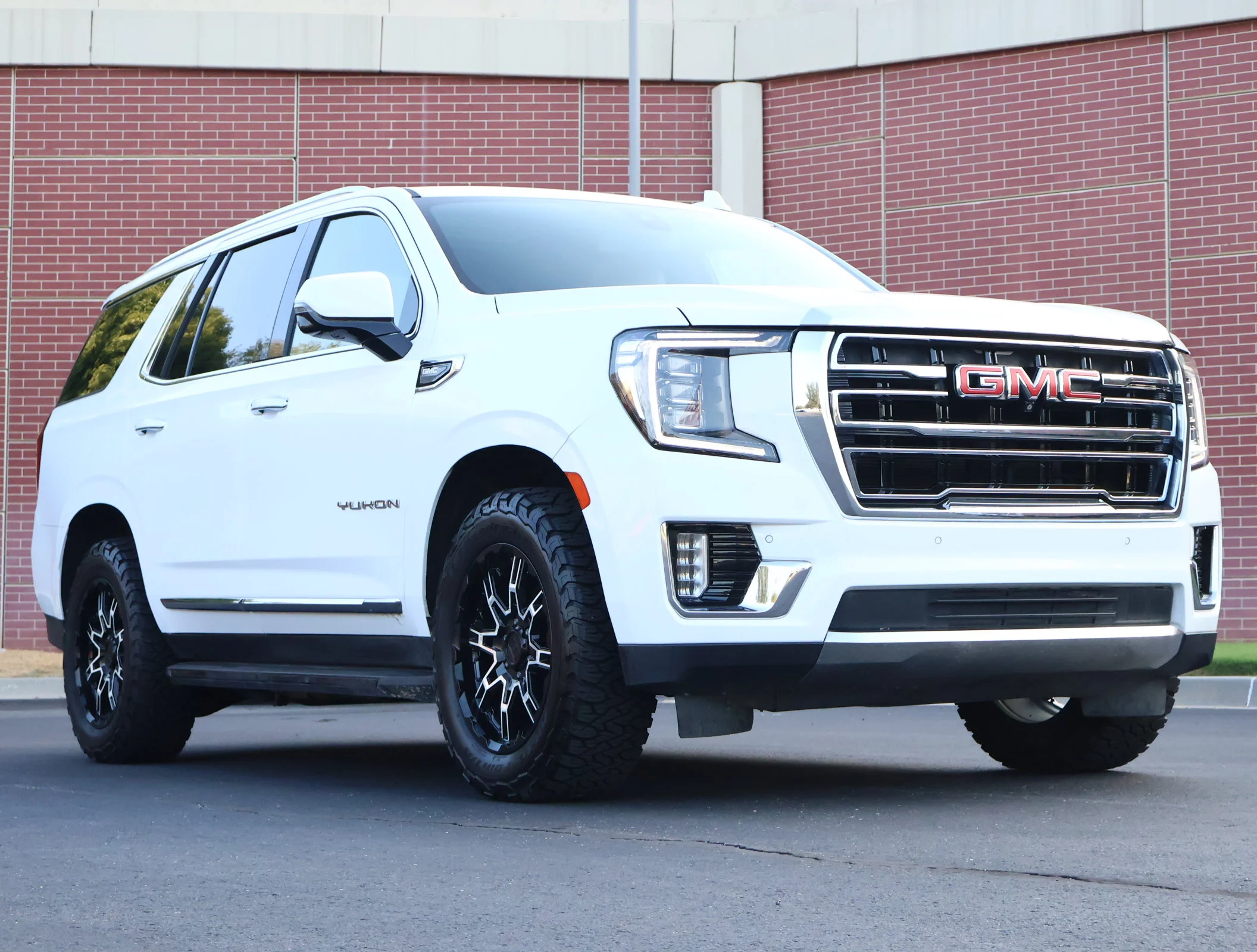 2022 GMC Yukon SLT