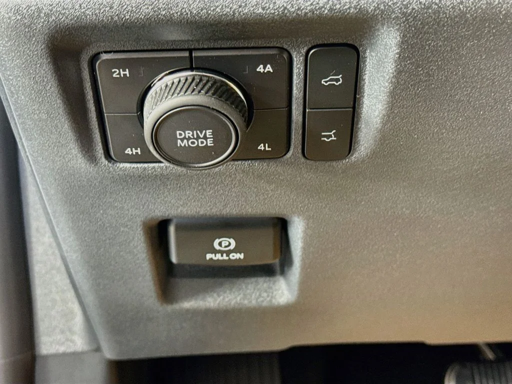 New 2027 Star White Metallic Tri-Coat Ford MAX King Ranch® image 10