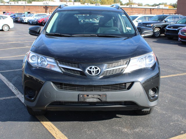 Used 2015 Black Toyota LE image 3