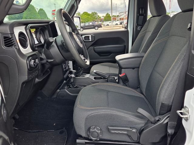 Used 2025 White Jeep Sport image 5