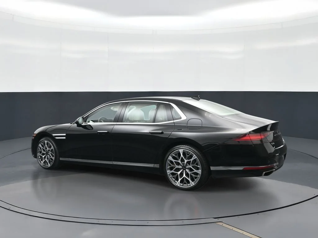 Certified Used 2023 Blue Genesis 3.5T e-SC image 3