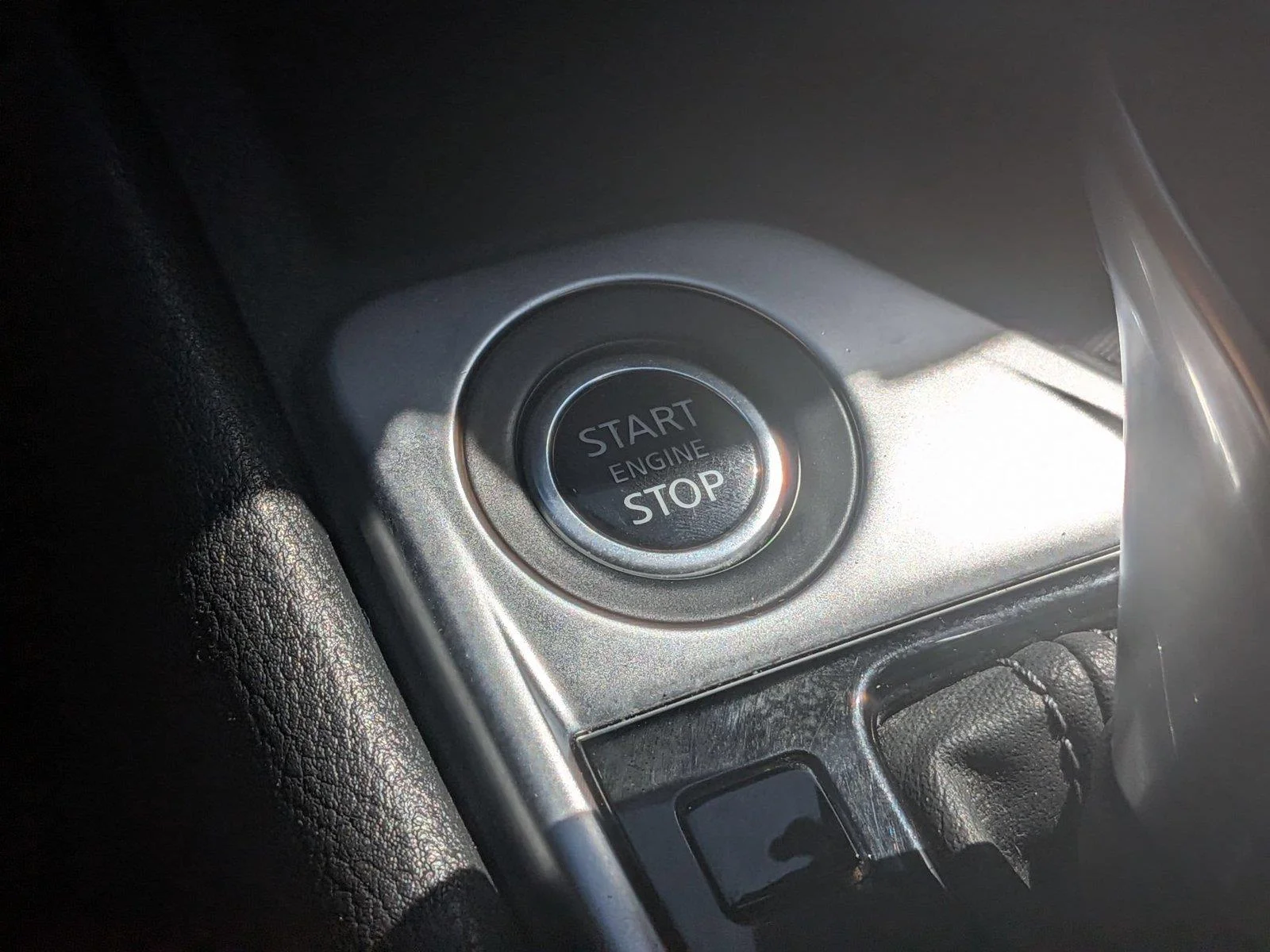 Certified Used 2024 Gun Metallic Nissan SV image 28