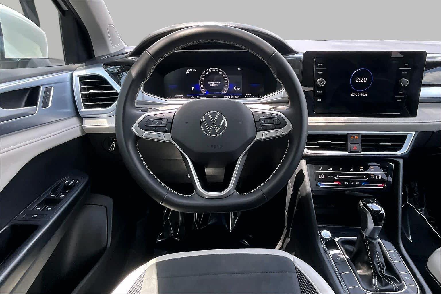 Certified Pre-Owned 2025 Volkswagen Taos SE