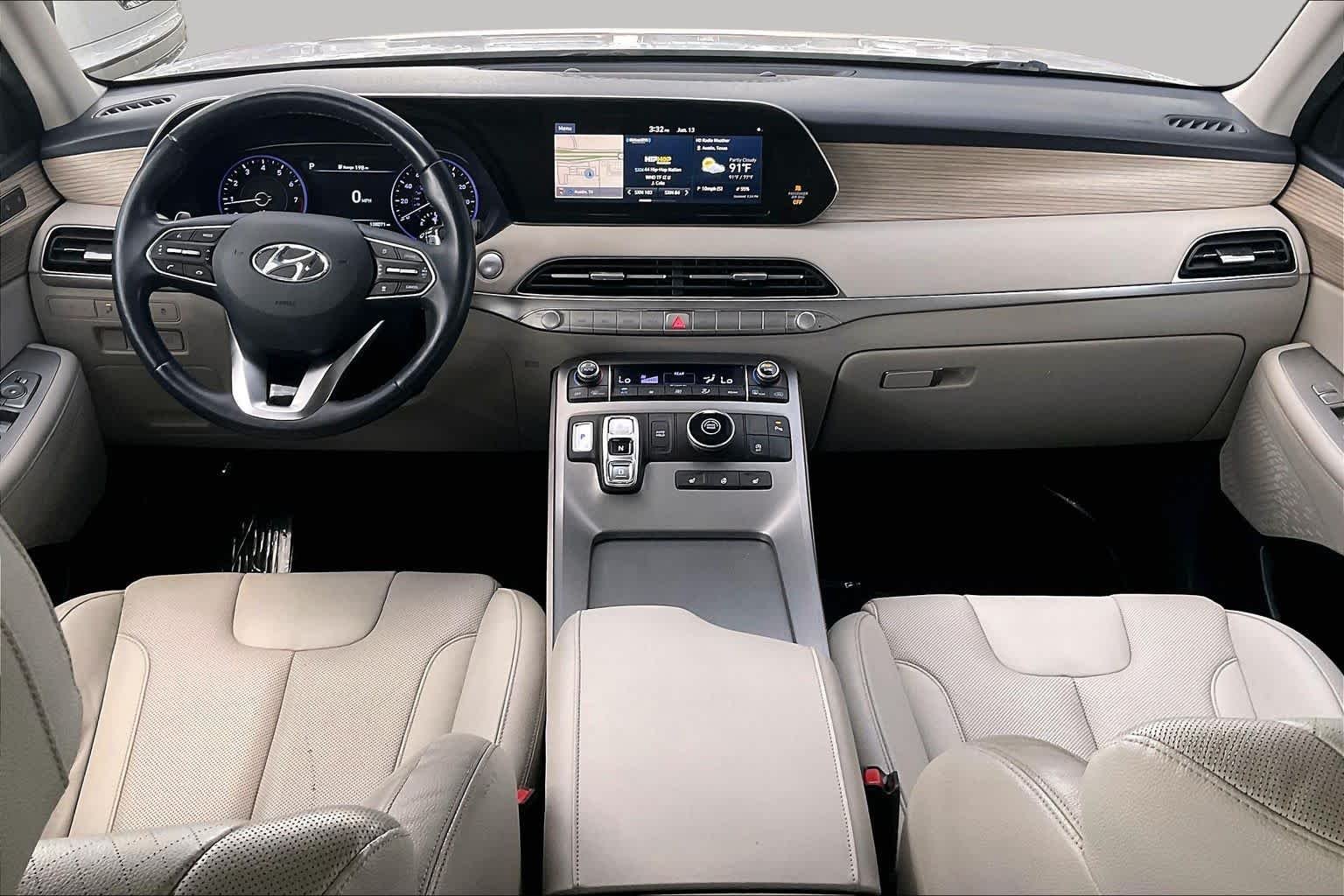 Used 2020 Hyper White Hyundai SEL image 16