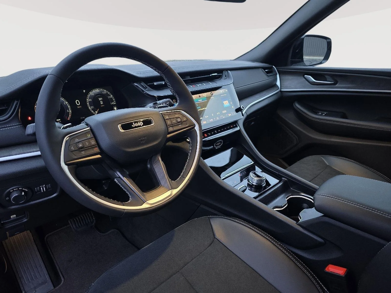 2026 Jeep Grand Cherokee Laredo - Photo 12