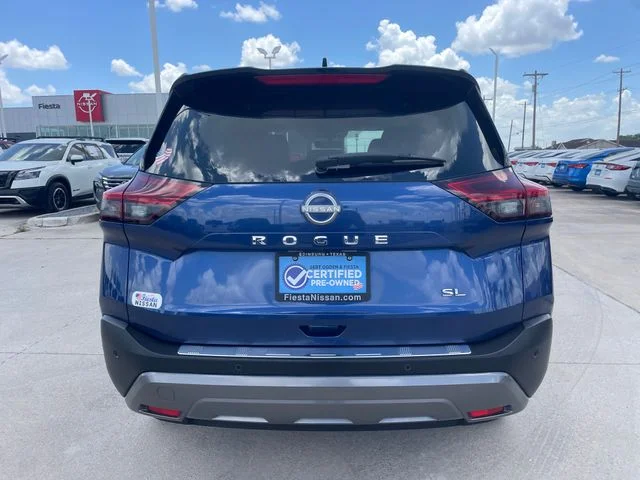 Used 2023 Blue Nissan SL image 4