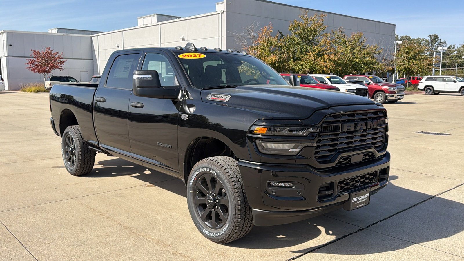 New 2027 Diamond Black Crystal Pearl-Coat Exterior Paint RAM Big Horn image 2