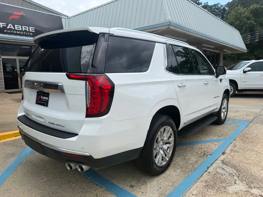Used 2024 White GMC Denali image 7