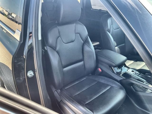 Used 2023 Ebony Black Kia S image 34