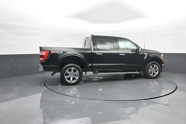Used 2021 Black Metallic Ford Lariat image 8