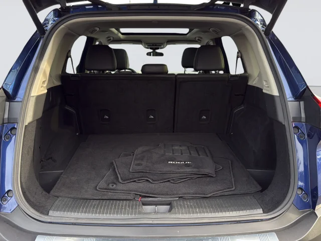 Used 2023 Blue Nissan SV image 32