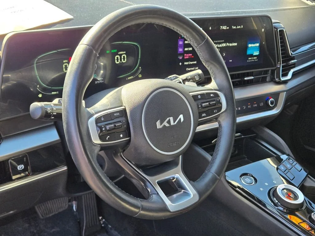 Used 2023 Fusion Black Kia EX image 18