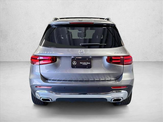 New 2026 Mountain Grey Metallic Mercedes-Benz GLB 250 image 36