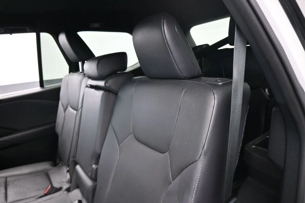 Used 2024 White Lexus 350 Premium image 31
