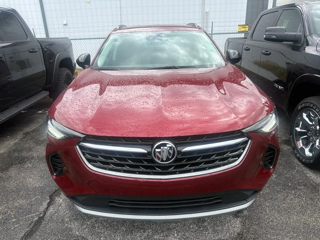 Used 2023  Buick Preferred image 6