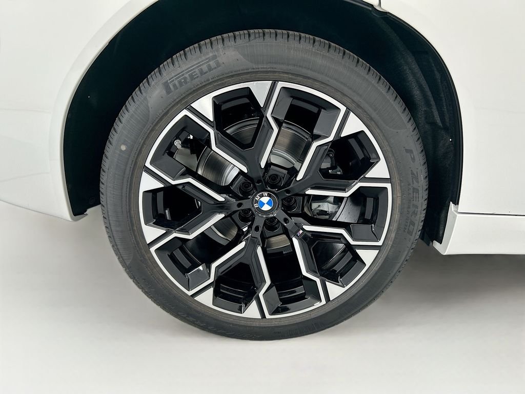 Used 2026 Alpine White BMW 30 xDrive image 32