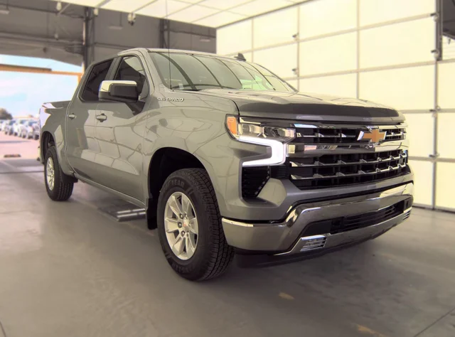 Pre-Owned 2025 Chevrolet Silverado 1500 LT RWD 4D Crew Cab